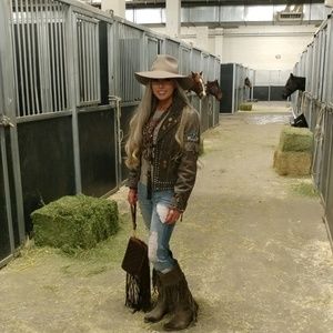 Meet your Posher, Kylee